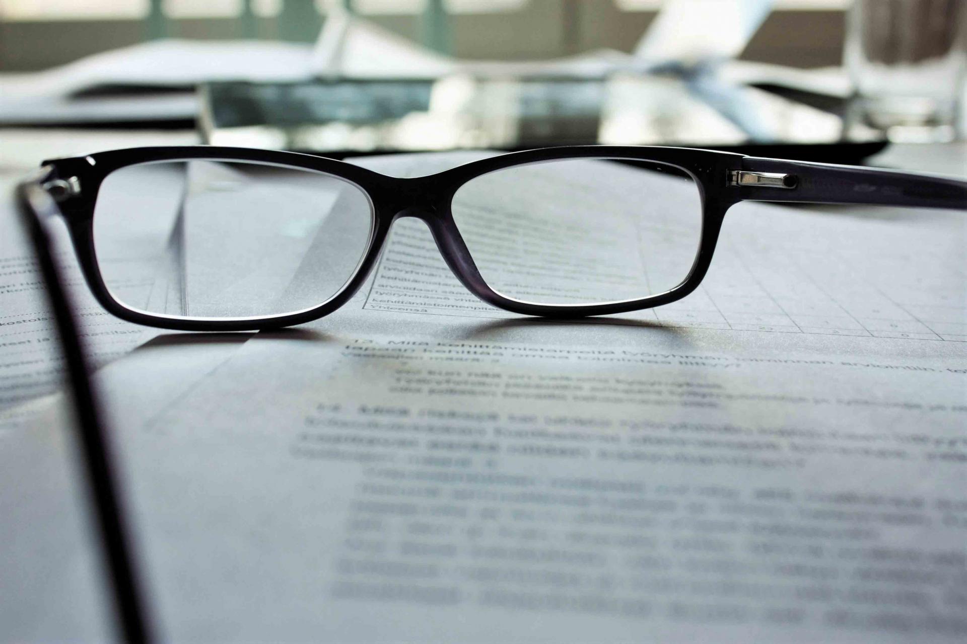 Glasses on contract