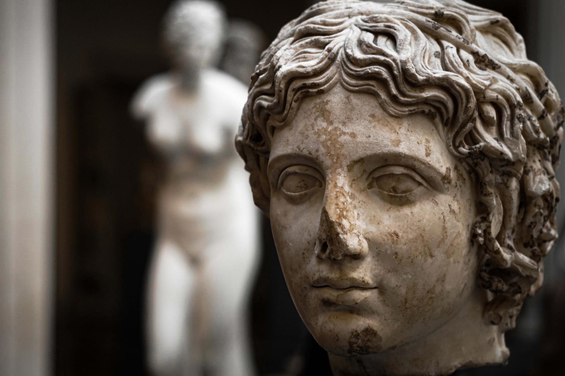 Selective focus of roman bust