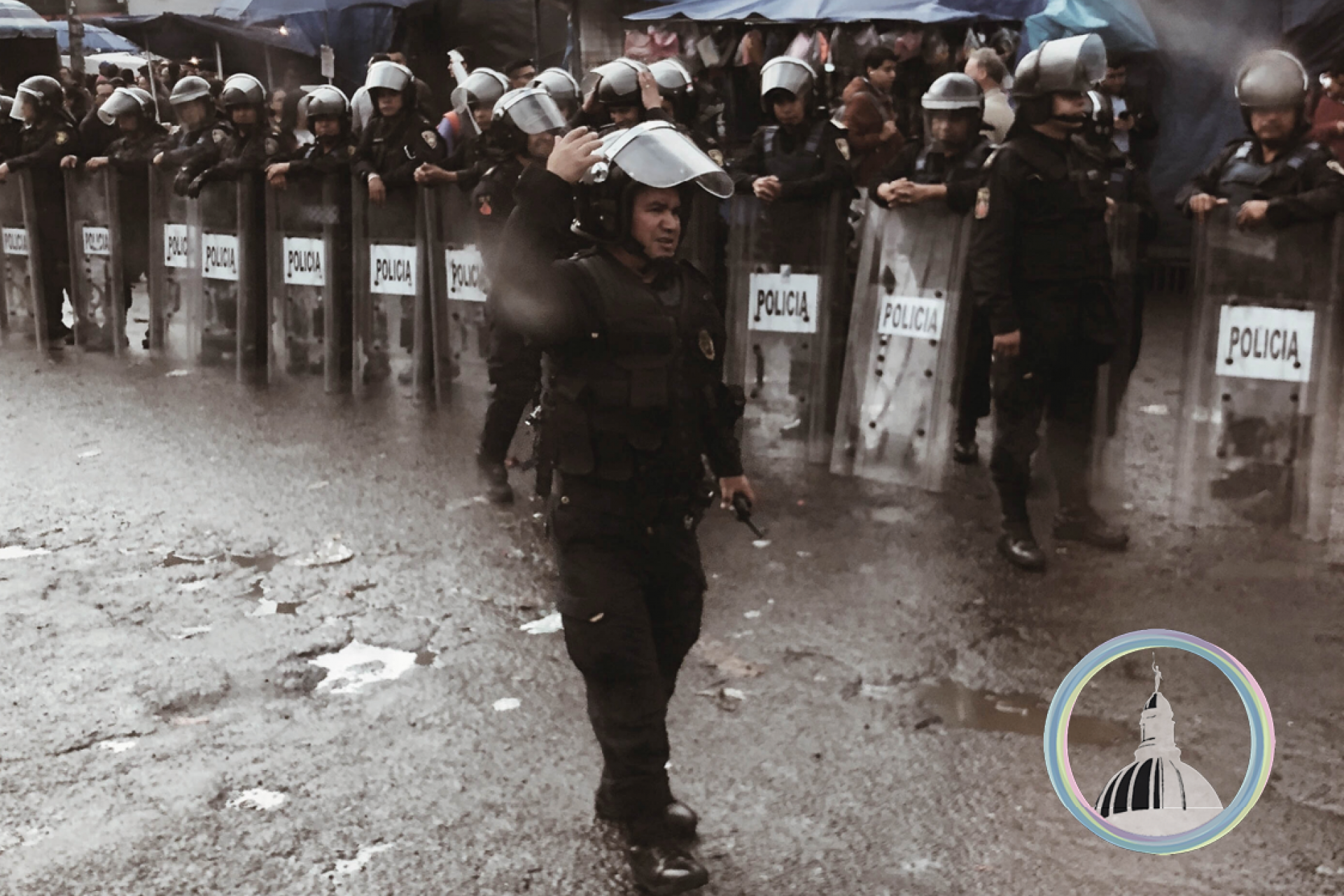 Mexico Police in rain